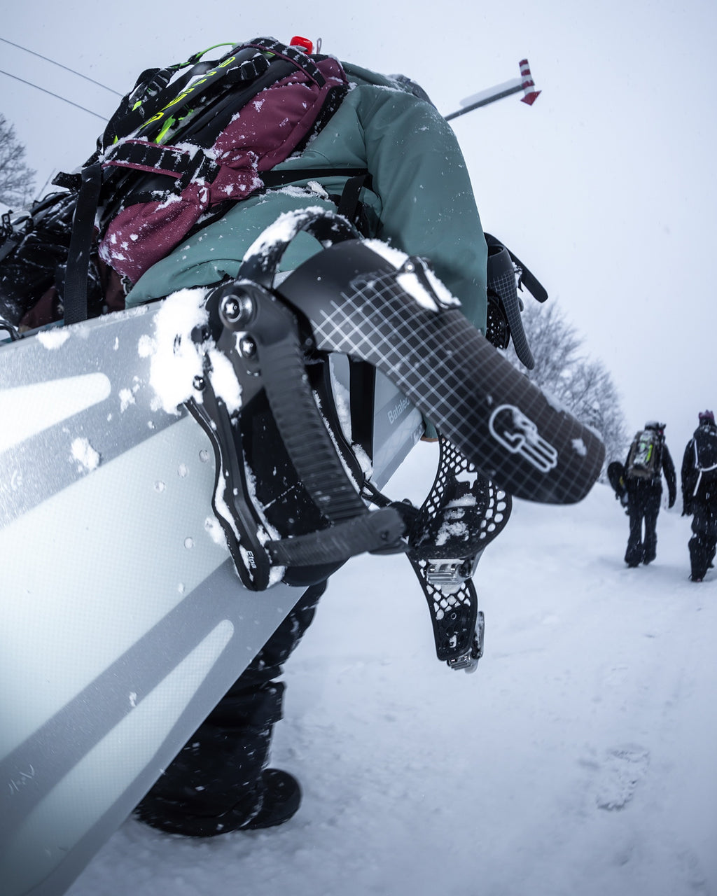 Etna AsymWrap™ Snowboard Bindings