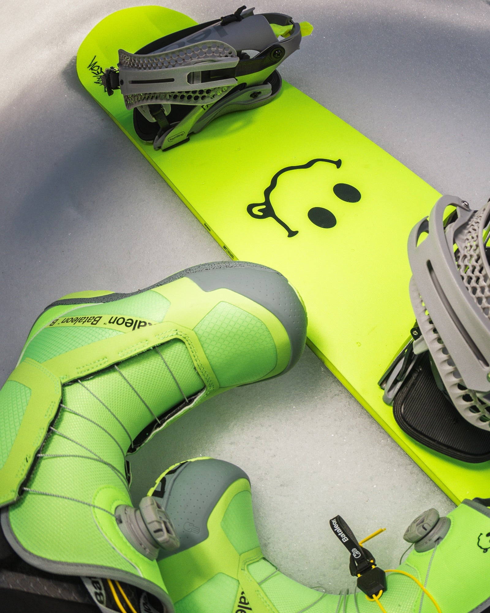 Evil Twin 20Y Men's Snowboard