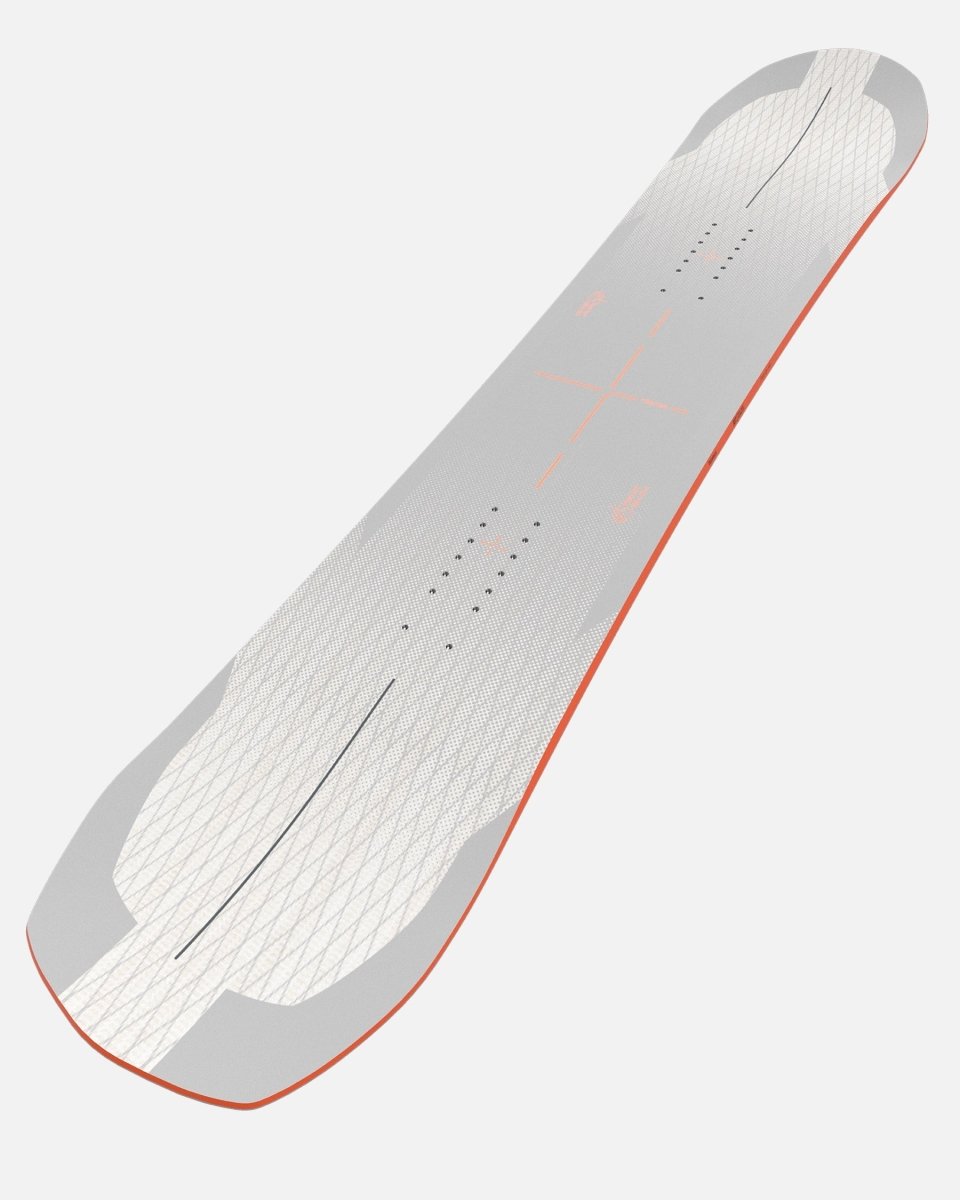 Women's snowboards in black and white. Push Up+ 2025 | Bataleon Snowboards™ 2025.