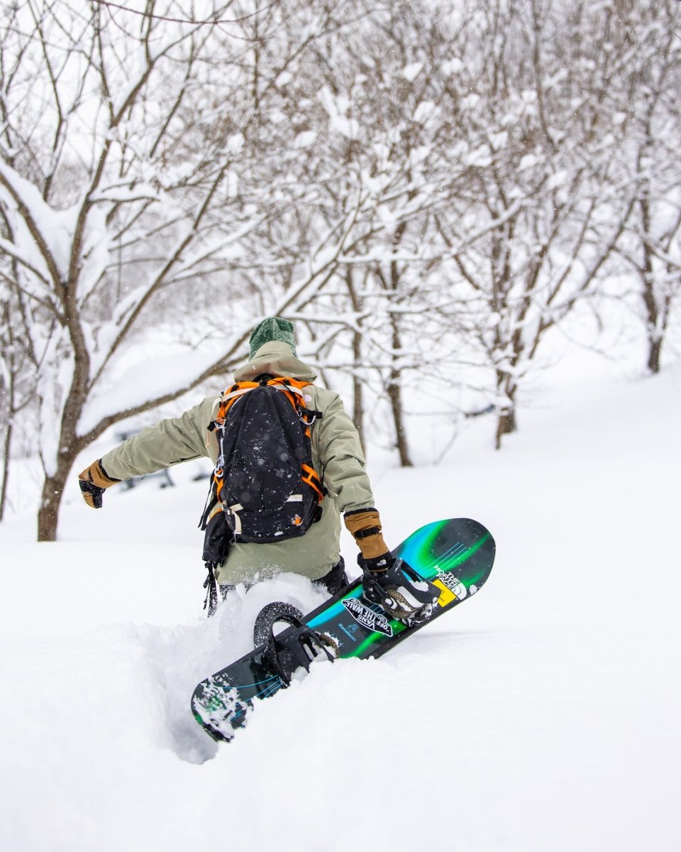 Best men snowboards in multicolor. ThunderStorm 2025 | Bataleon Snowboards™