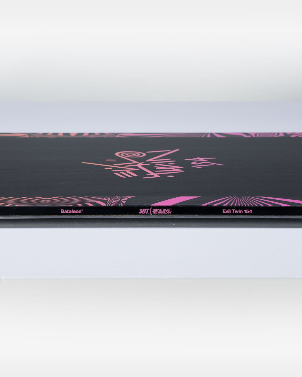 Bataleon Evil Twin Snowboard 2020 - 2021 product image by Bataleon Snowboards 3